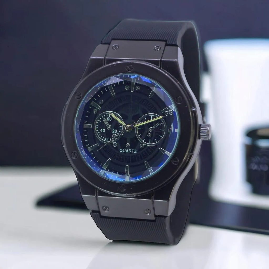 Mens Quartz Silicone Strap Watch Round Dial Water Resistant